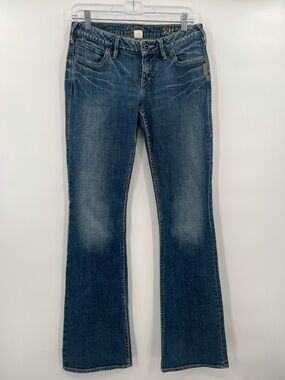 Size 28/33  Silver Jeans Medium Wash Flare Jeans